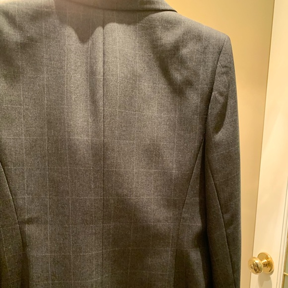 Kasper Grey suite Brand new with no tag - Picture 10 of 13